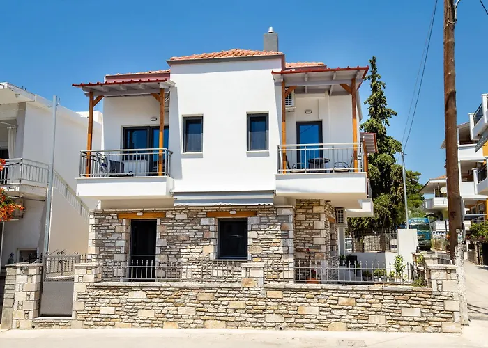 σε πετρινο σπιτι Potos